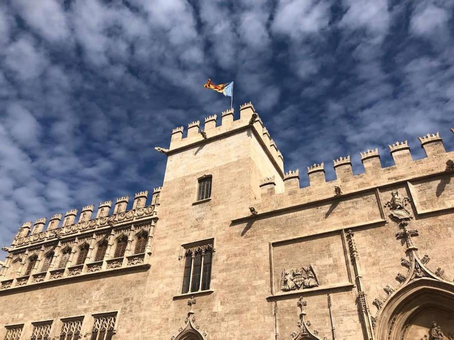 Loft Con Estilo Y Terraza En Centro Historico Leilighet Valencia Eksteriør bilde