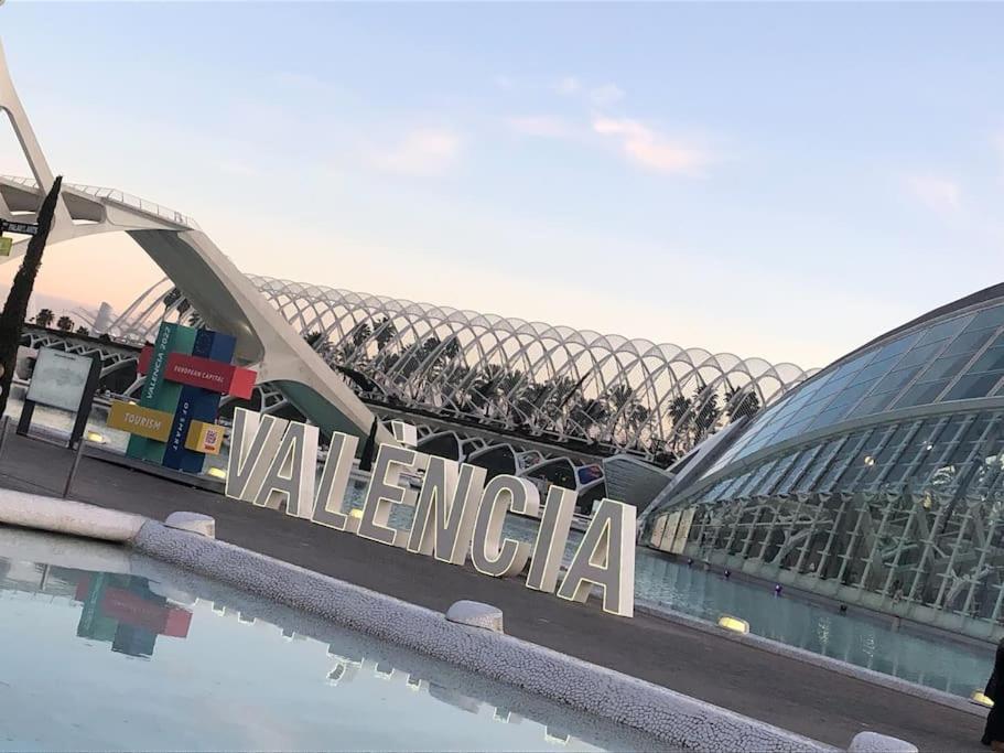 Loft Con Estilo Y Terraza En Centro Historico Leilighet Valencia Eksteriør bilde